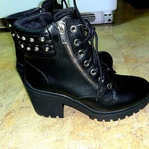 Ankle black boots size 8.